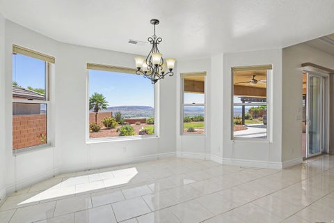 Tiny photo for 74 N CLIFFSIDE DR, Washington, UT 84780 (MLS # 2185062)