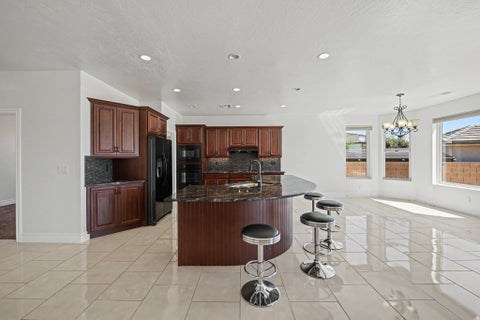 Tiny photo for 74 N CLIFFSIDE DR, Washington, UT 84780 (MLS # 2185062)