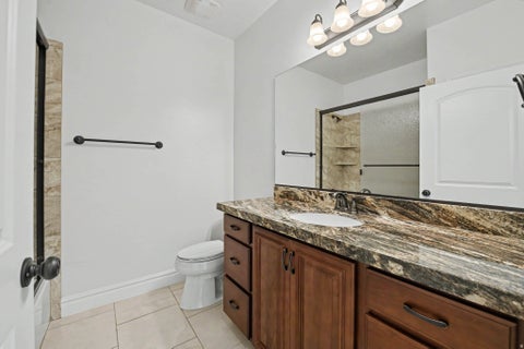 Tiny photo for 74 N CLIFFSIDE DR, Washington, UT 84780 (MLS # 2185062)