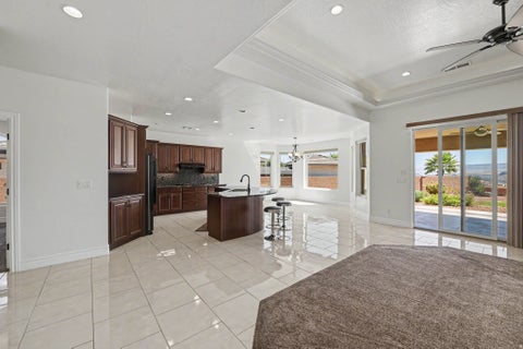 Tiny photo for 74 N CLIFFSIDE DR, Washington, UT 84780 (MLS # 2185062)