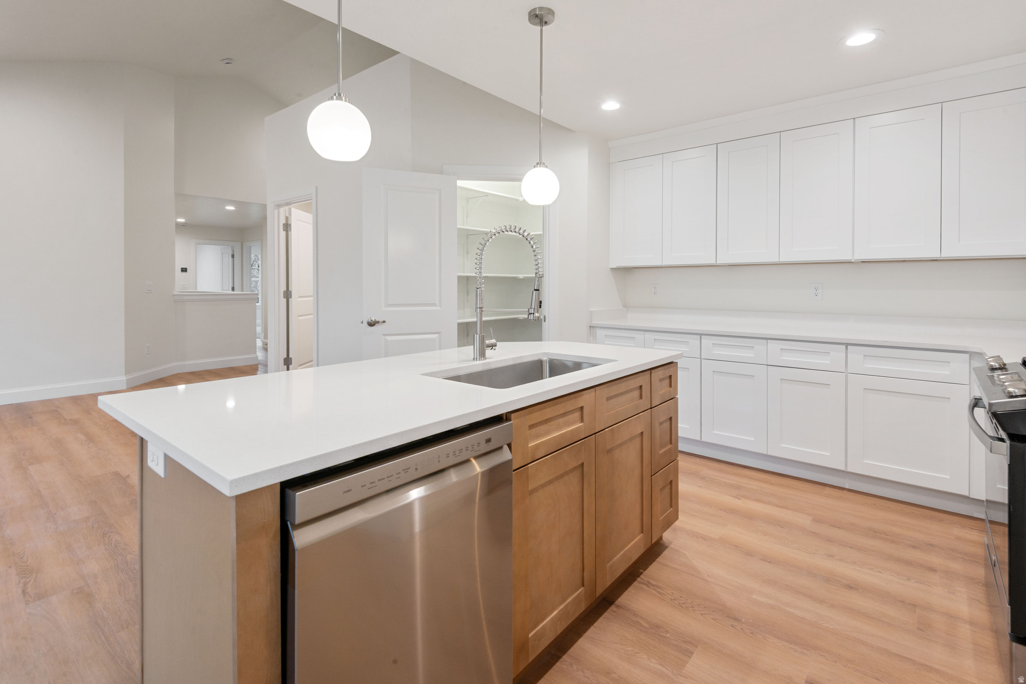 SYDNEY COVE - Residential