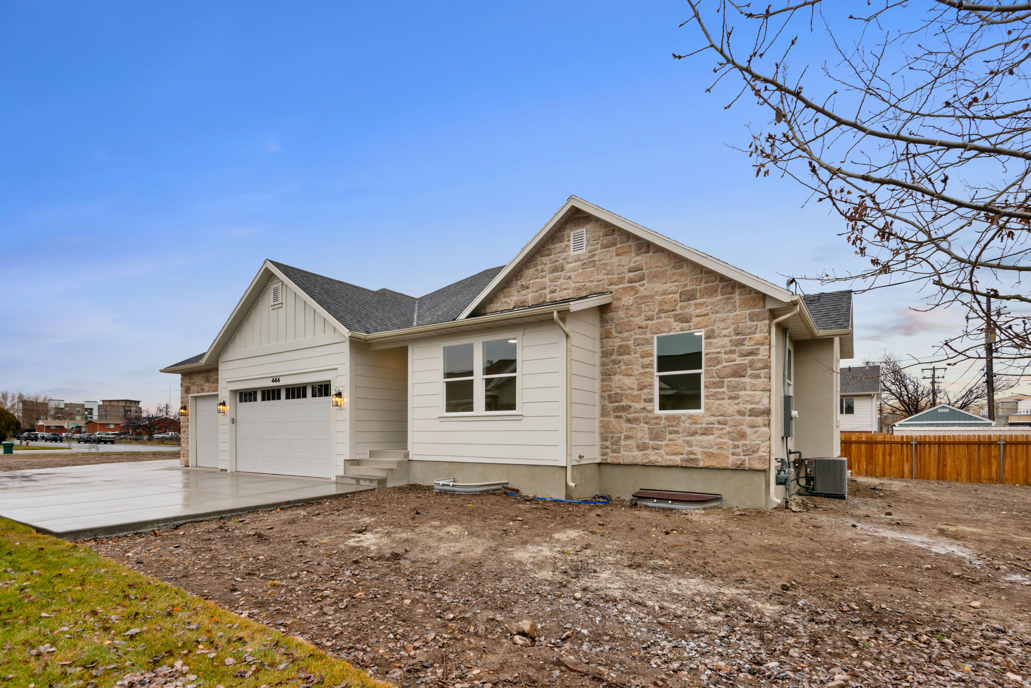 SYDNEY COVE - Residential