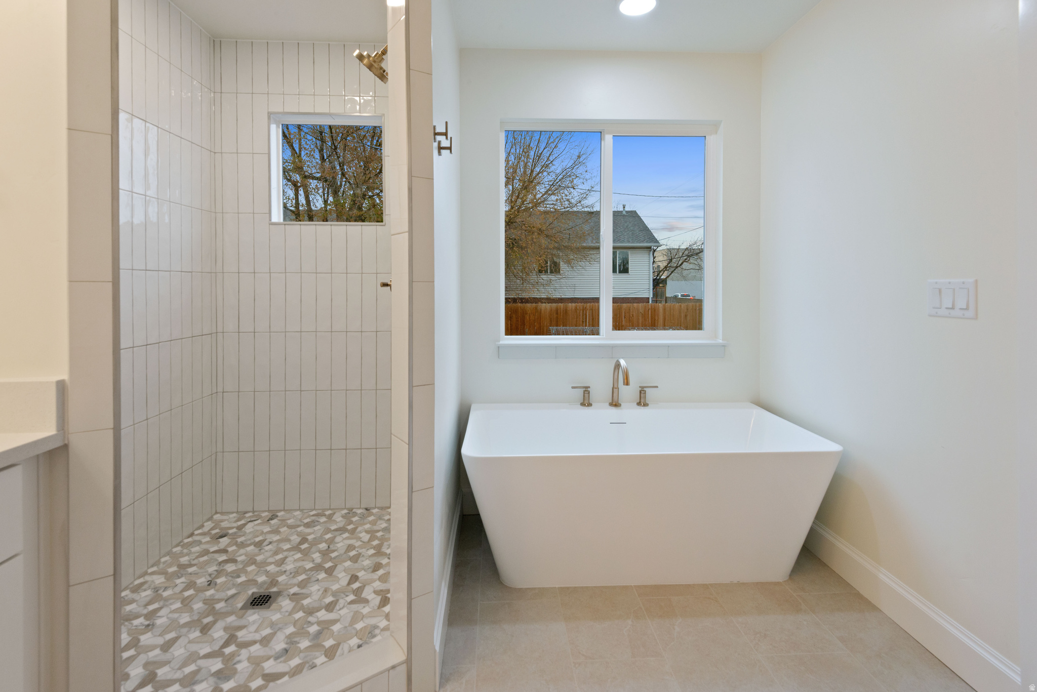 SYDNEY COVE - Residential