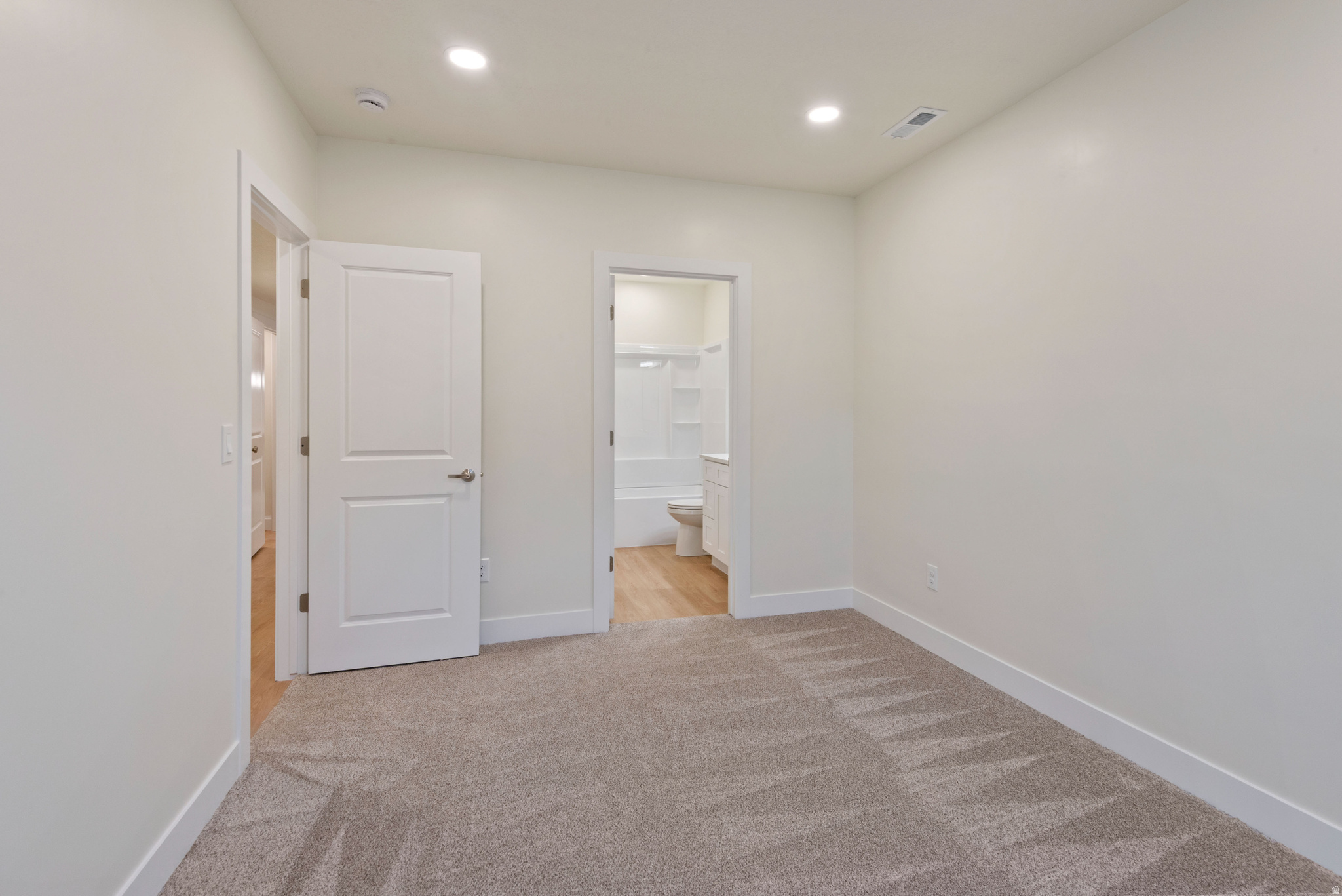 SYDNEY COVE - Residential