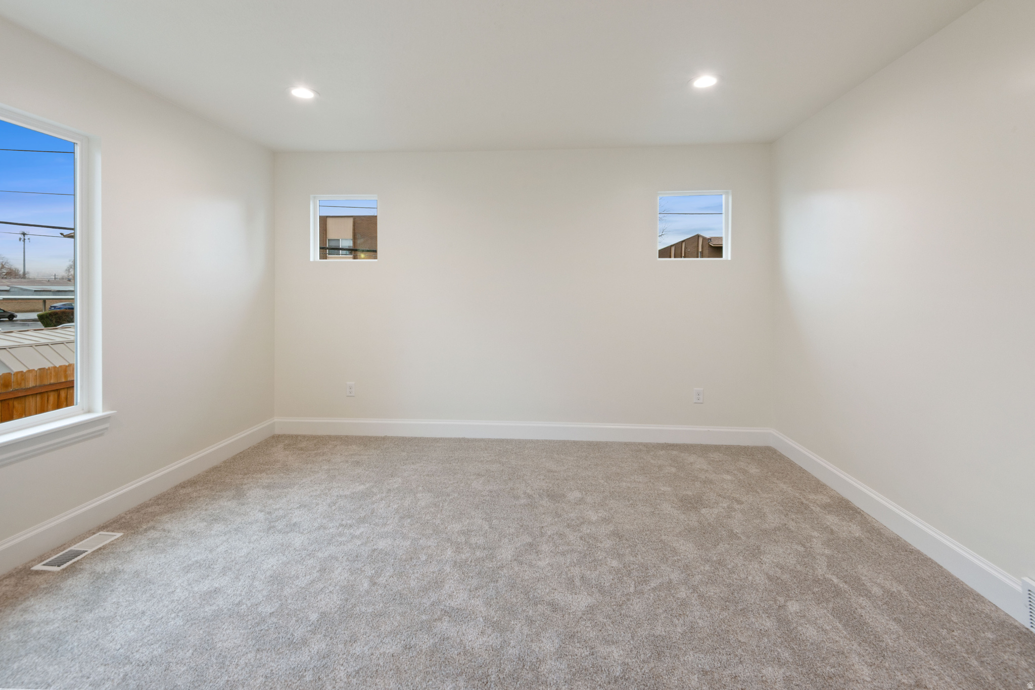 SYDNEY COVE - Residential