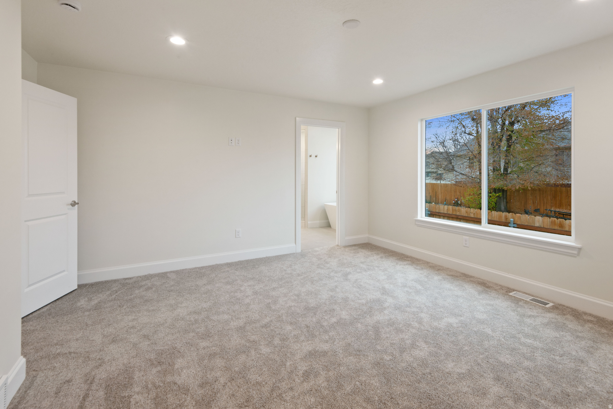 SYDNEY COVE - Residential