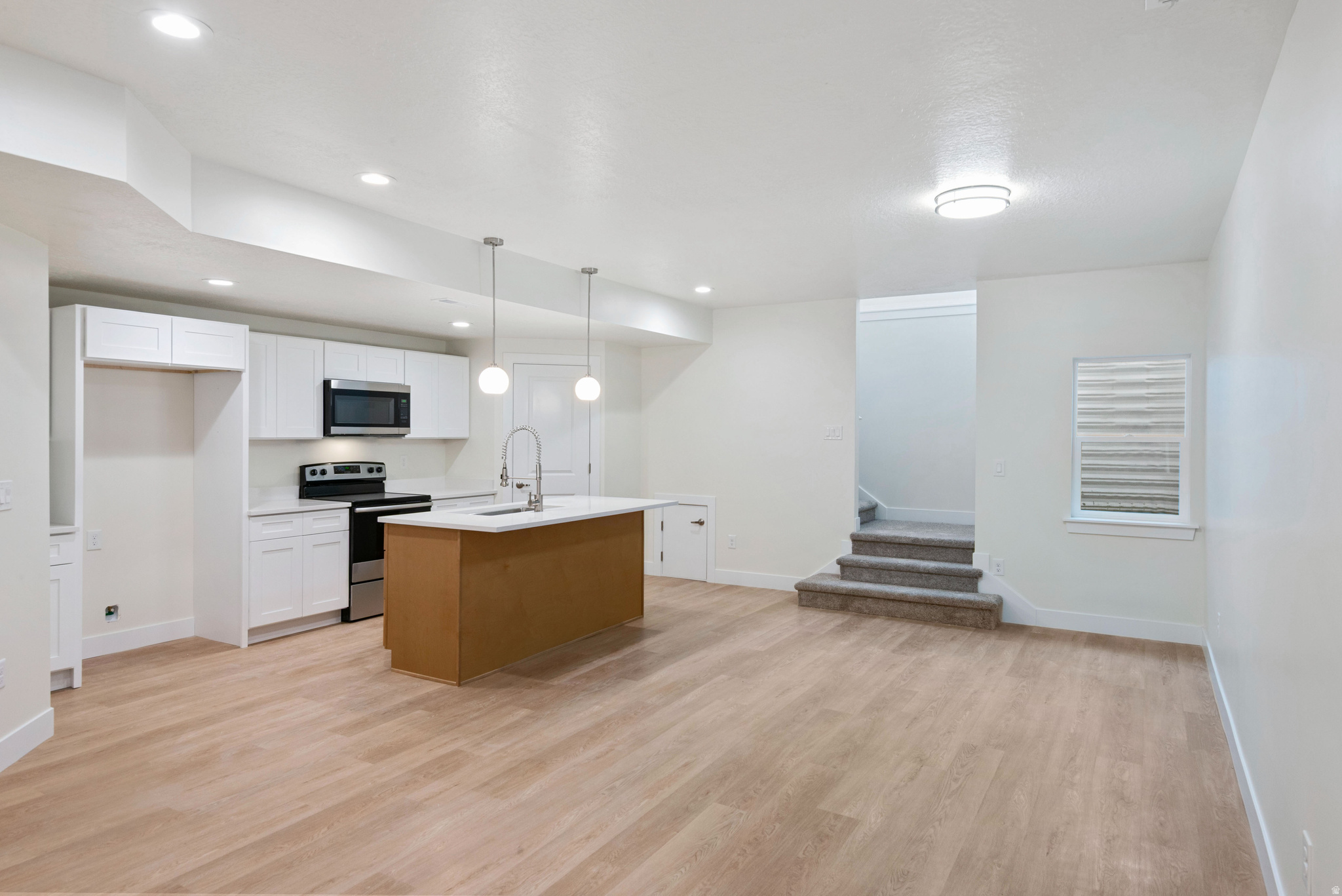 SYDNEY COVE - Residential