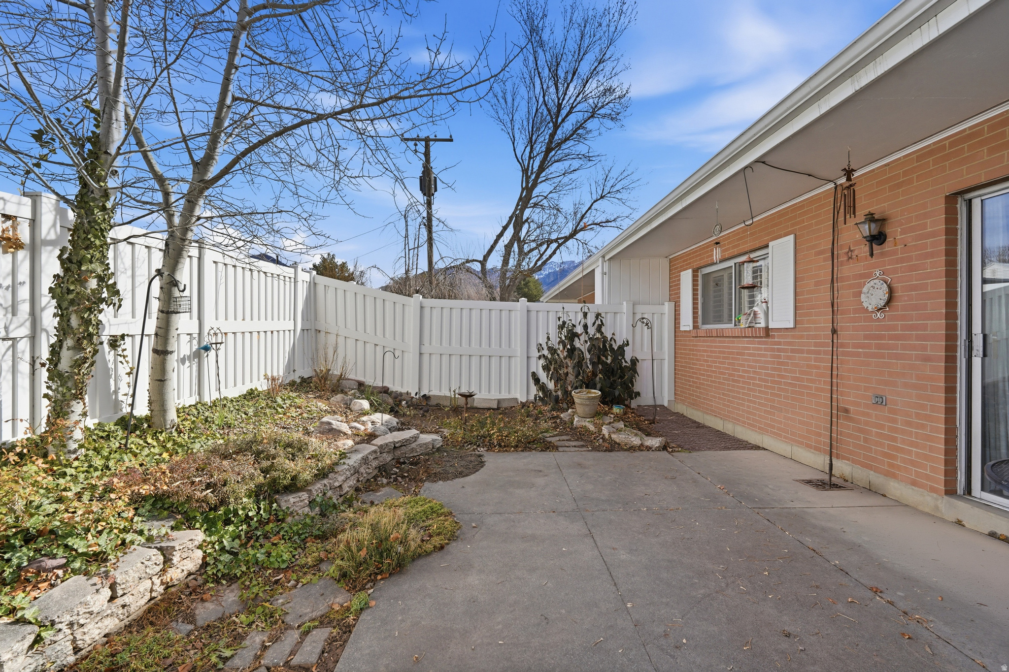 CARRIAGE LANE - Residential