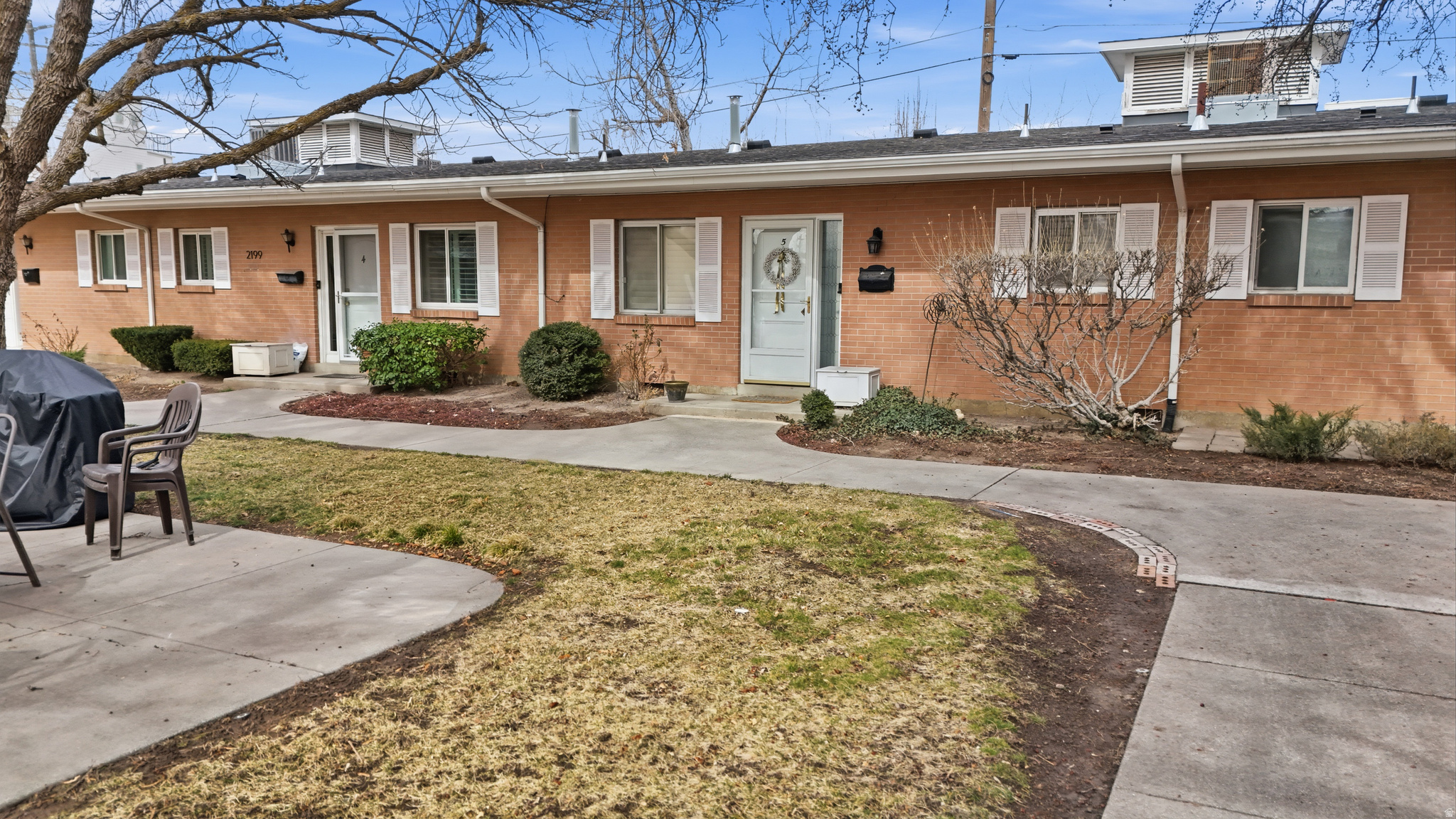 CARRIAGE LANE - Residential