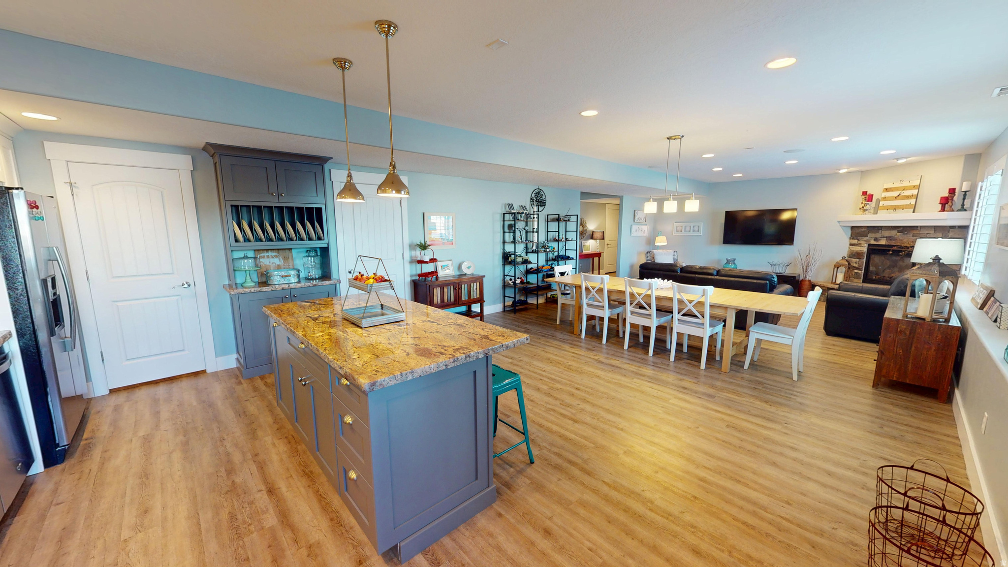 LOMA VISTA - Residential