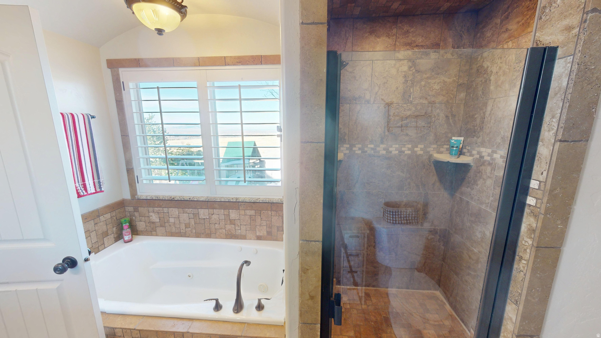 LOMA VISTA - Residential