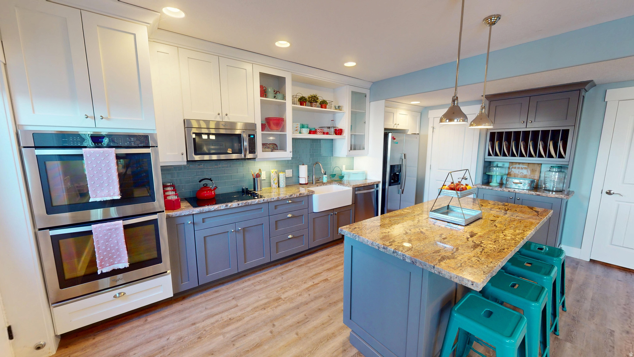 LOMA VISTA - Residential