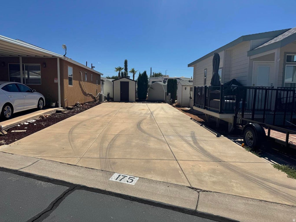 Photo of 1225 N DIXIE DOWNS RD #175, Saint George, UT 84770 (MLS # 2183888)