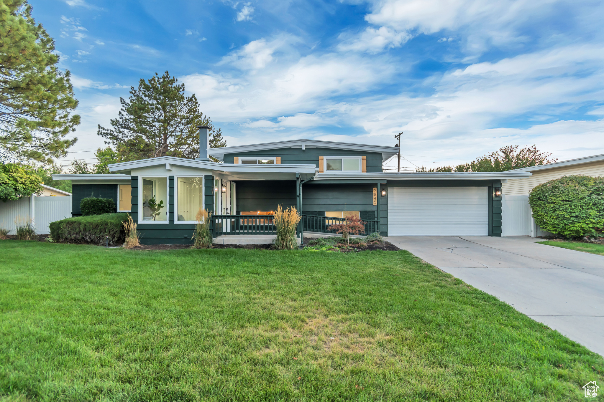 MEADOWS - Residential