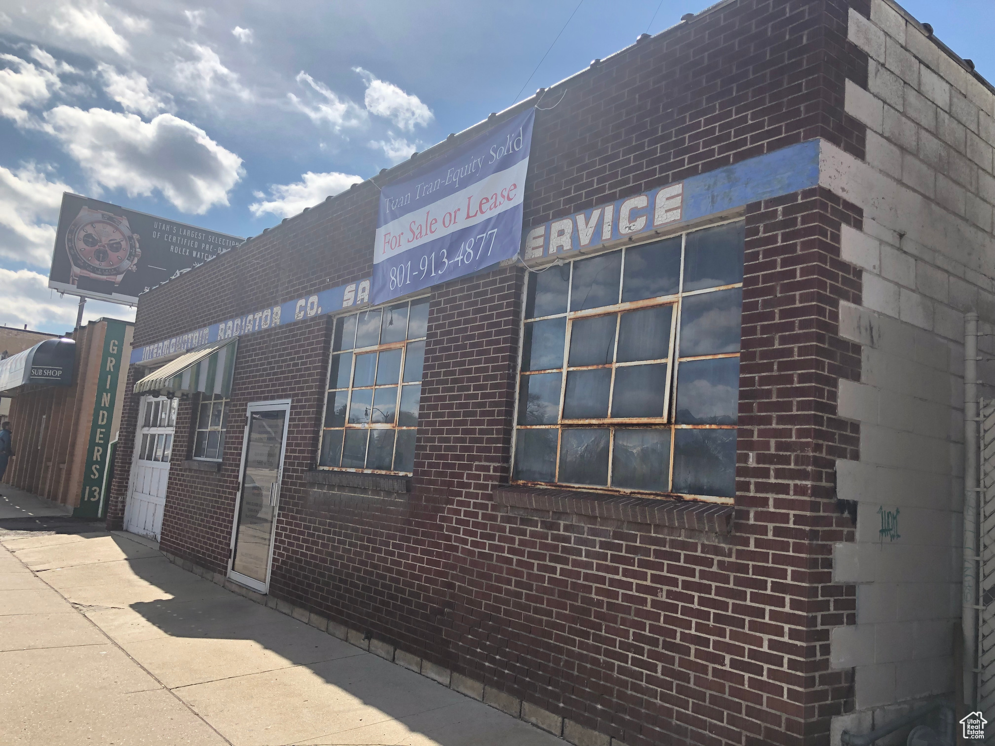 Great commercial property on State St and near downtown. Perfect for owner user or long term investment Fully fenced. Approximate Square footage consist of two buildings. The main building has a 12 ft tall overhead door and 7 ft garage door. The second building consist of 2 car garage, kitchen and shower, extra storage. Please do not bother tenants and make an appt with agent. All information about the provided about the property, including but not limited to square footage, is deemed reliable but is not guaranteed and should be independently verified.
