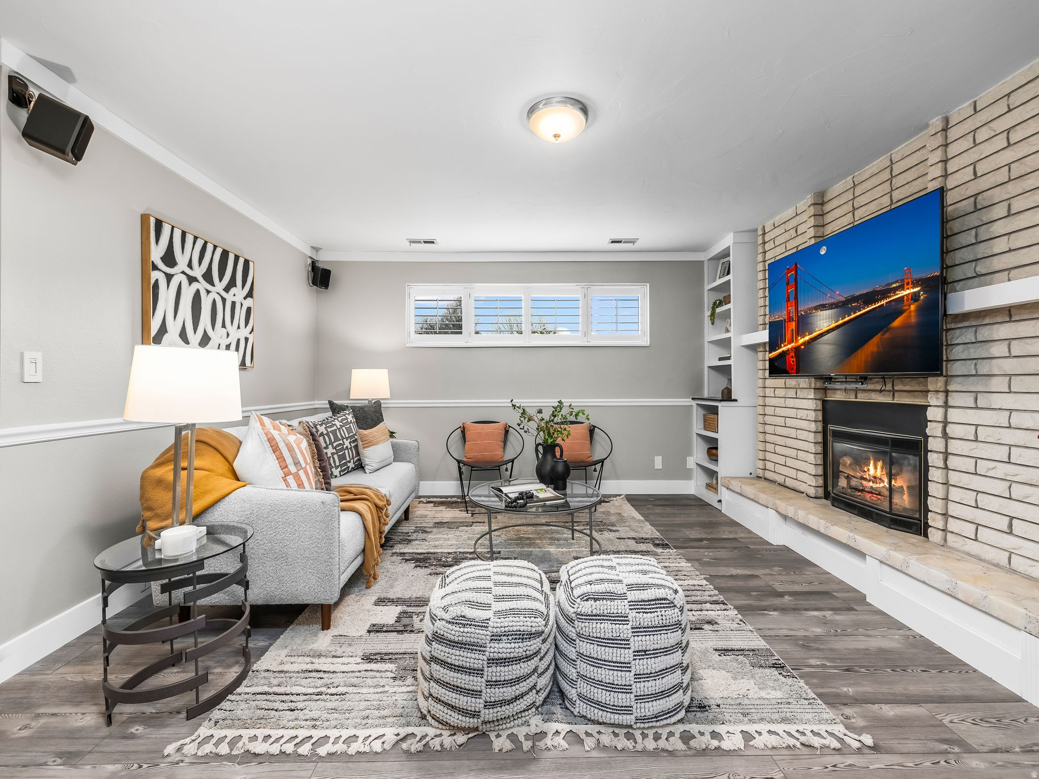 ELMONT PLAZA - Residential