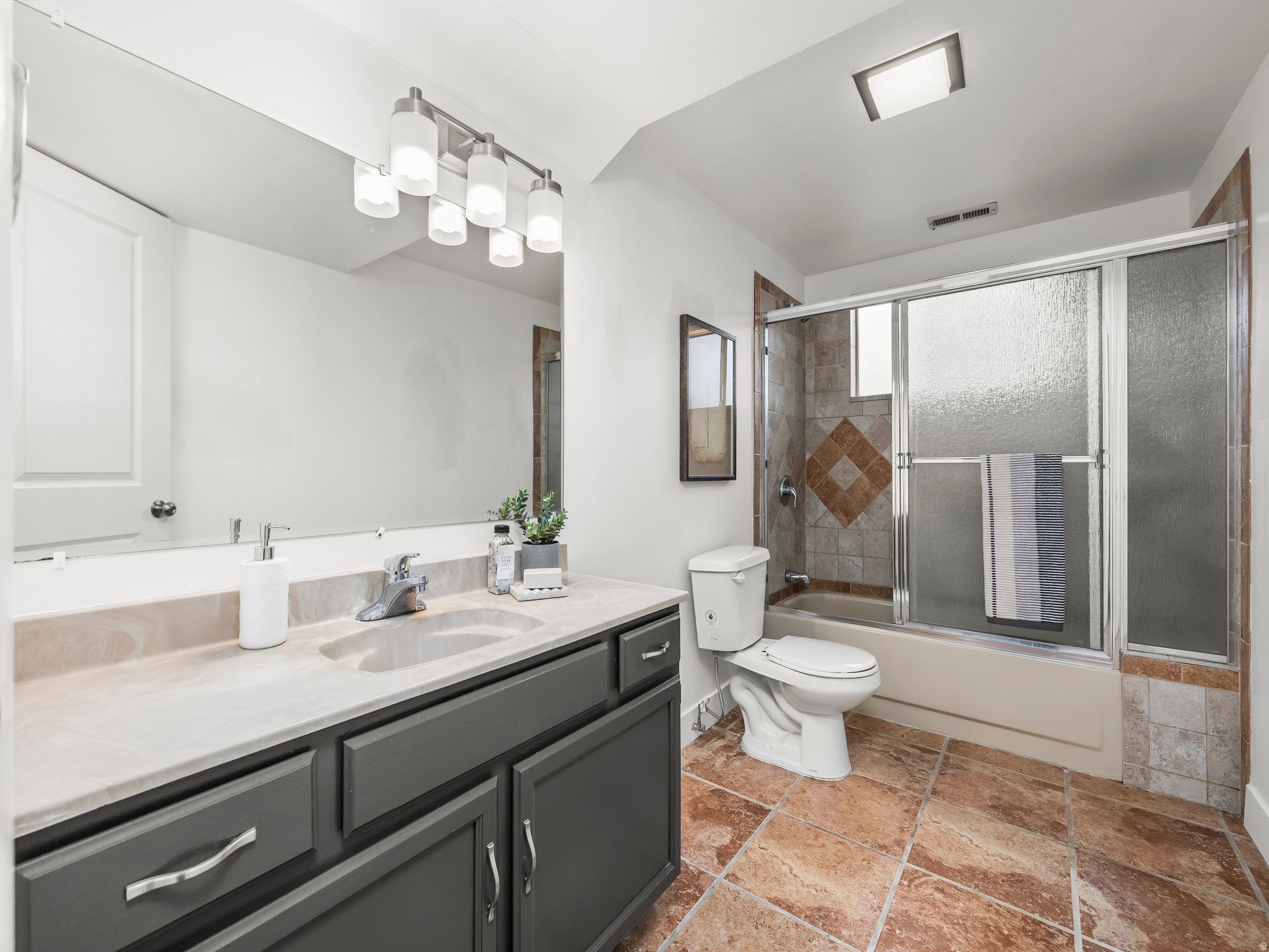 ELMONT PLAZA - Residential