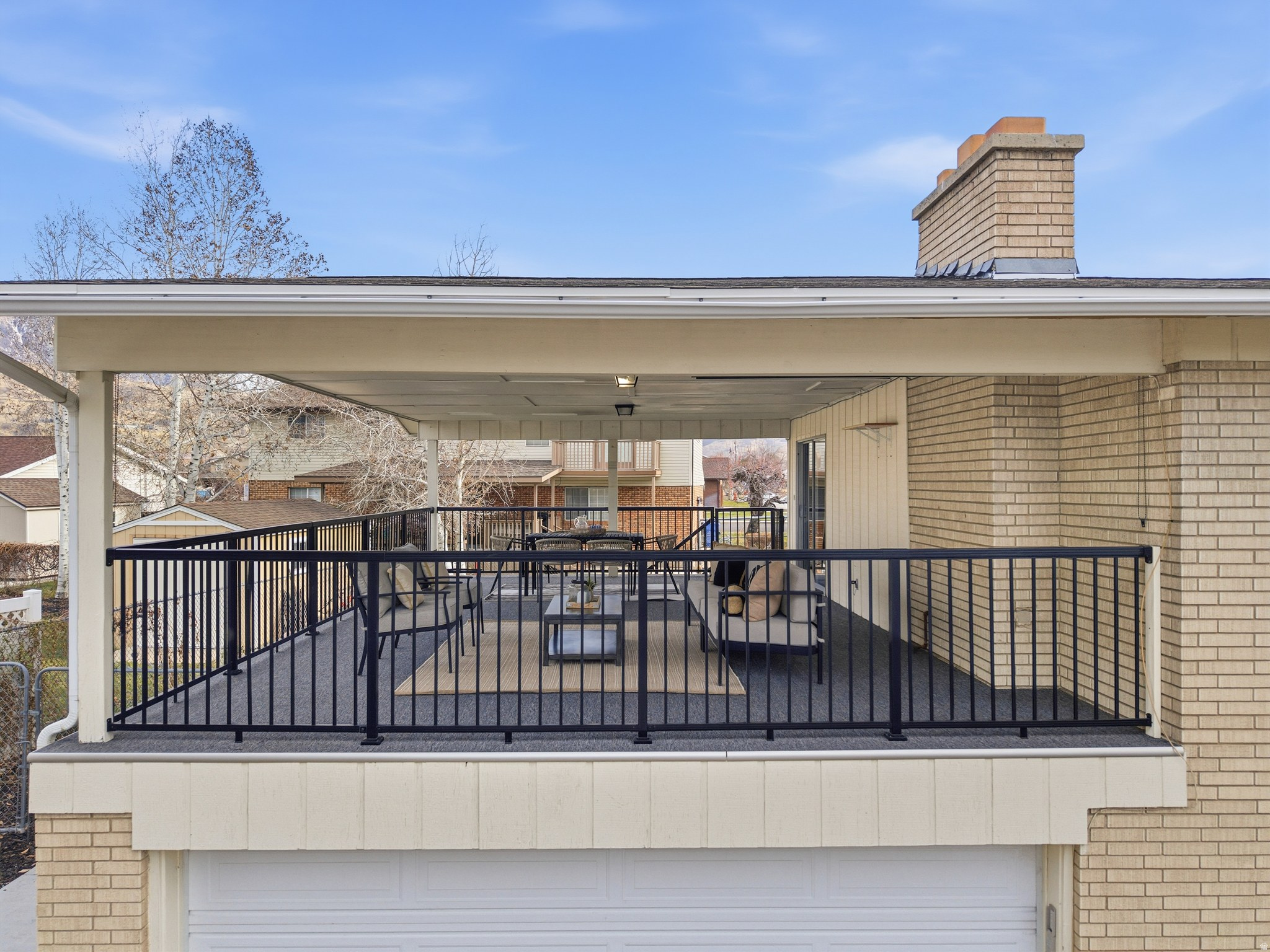 ELMONT PLAZA - Residential