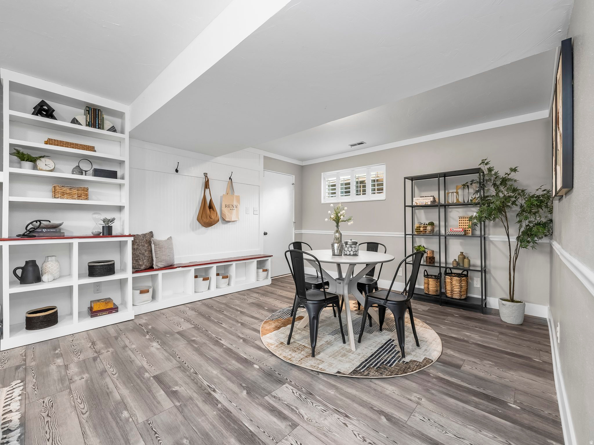 ELMONT PLAZA - Residential