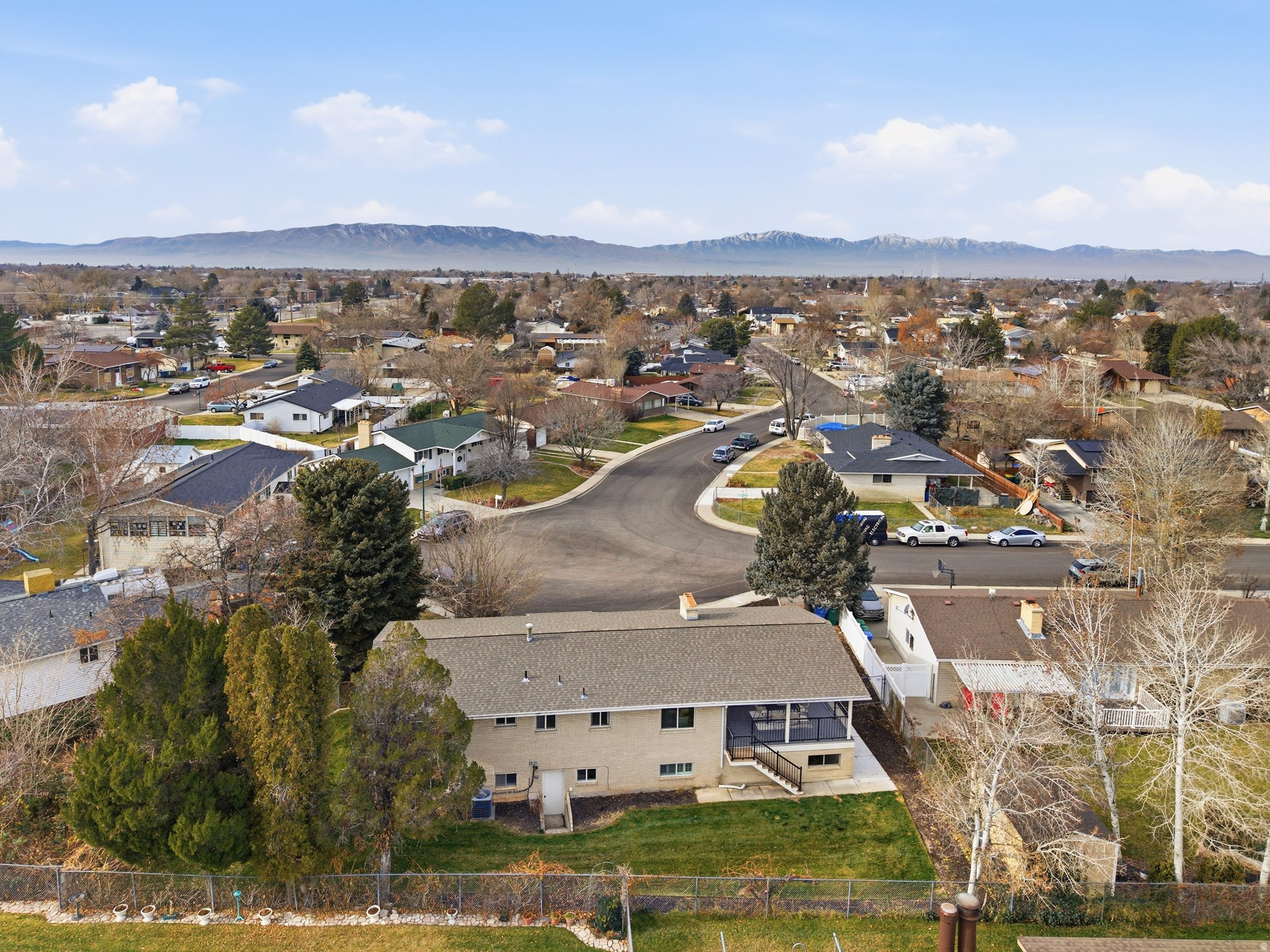 ELMONT PLAZA - Residential