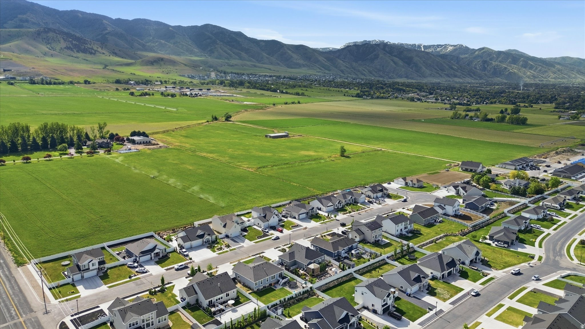 EASTVIEW LANDING - Residential