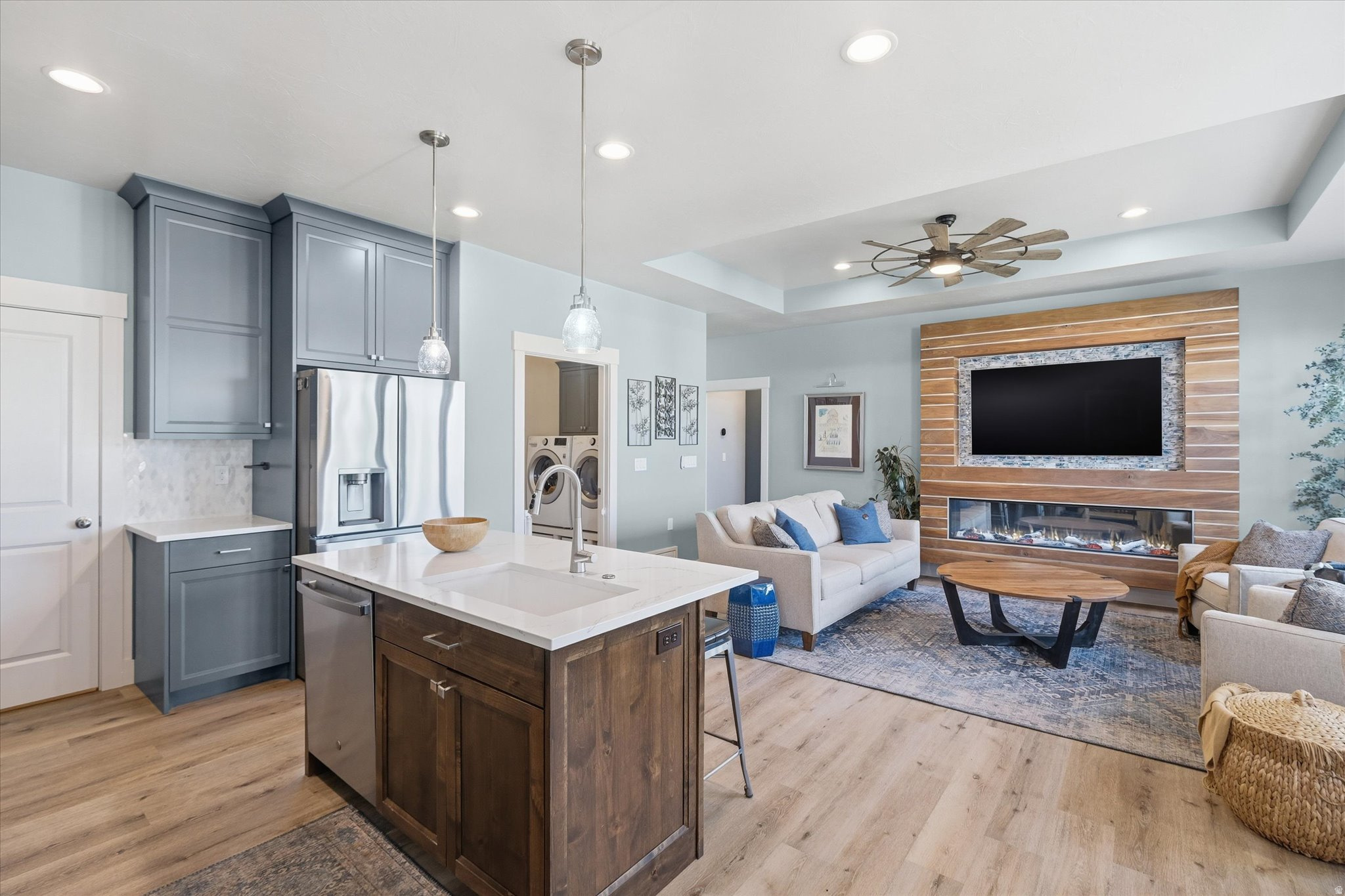 EASTVIEW LANDING - Residential