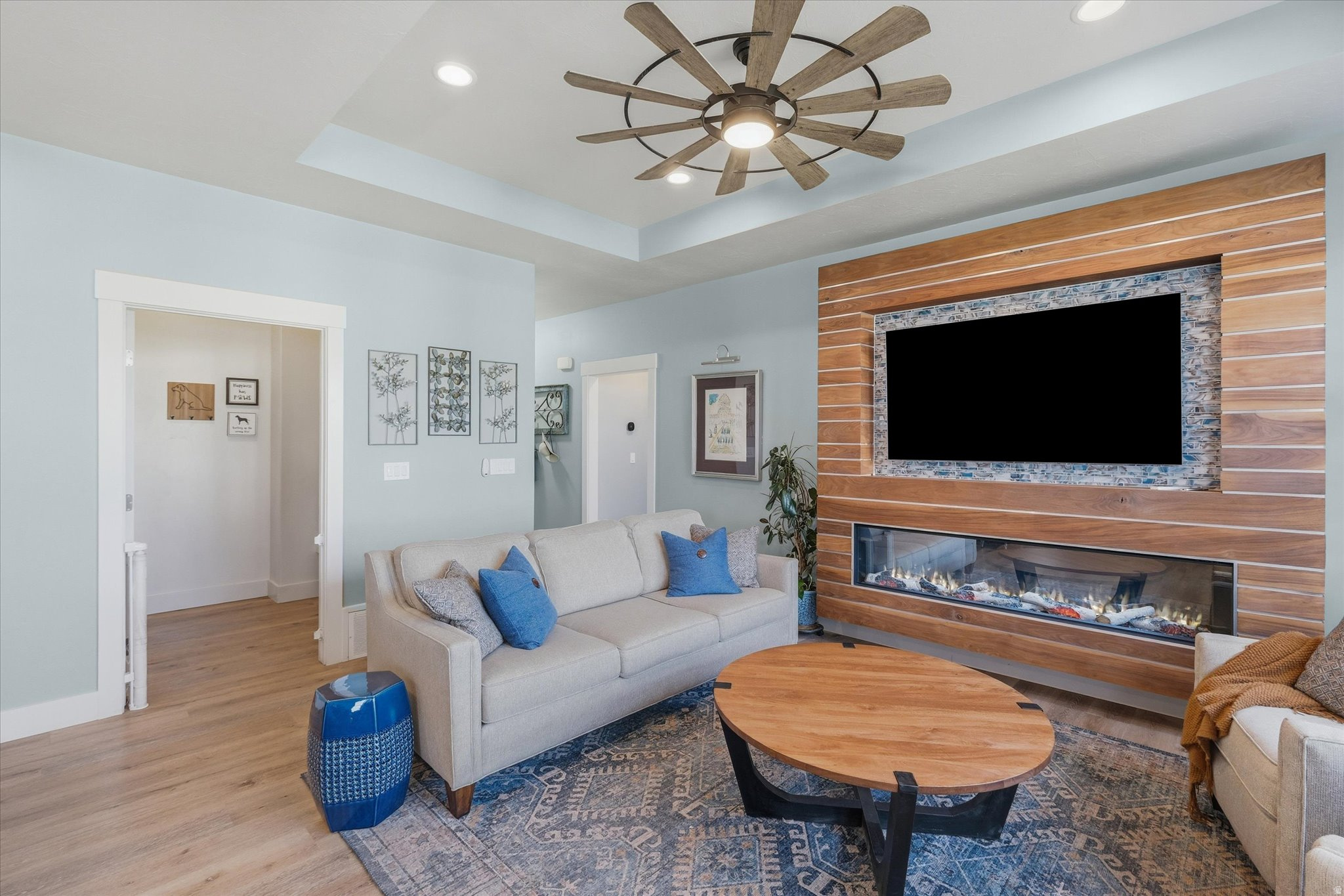 EASTVIEW LANDING - Residential