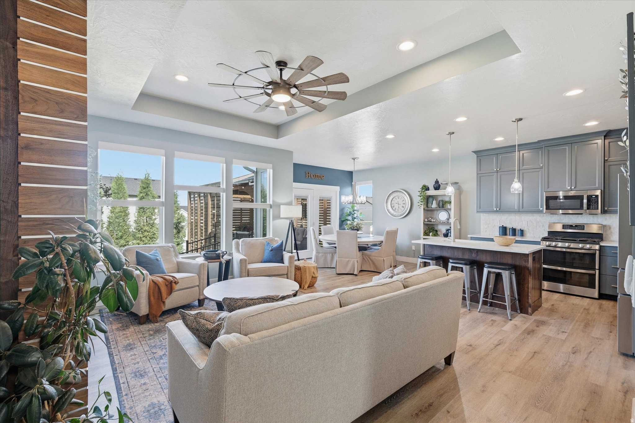 EASTVIEW LANDING - Residential