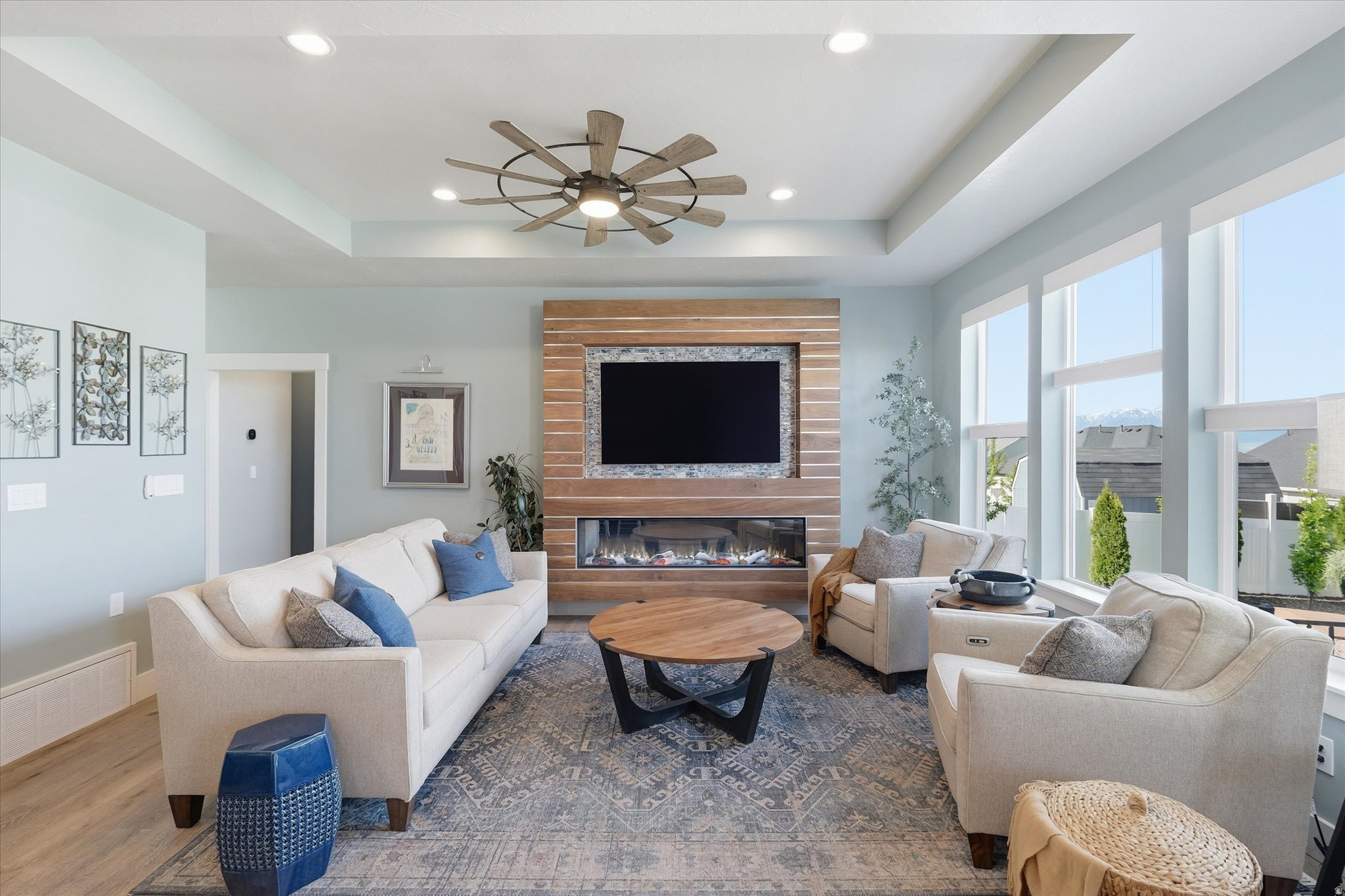 EASTVIEW LANDING - Residential