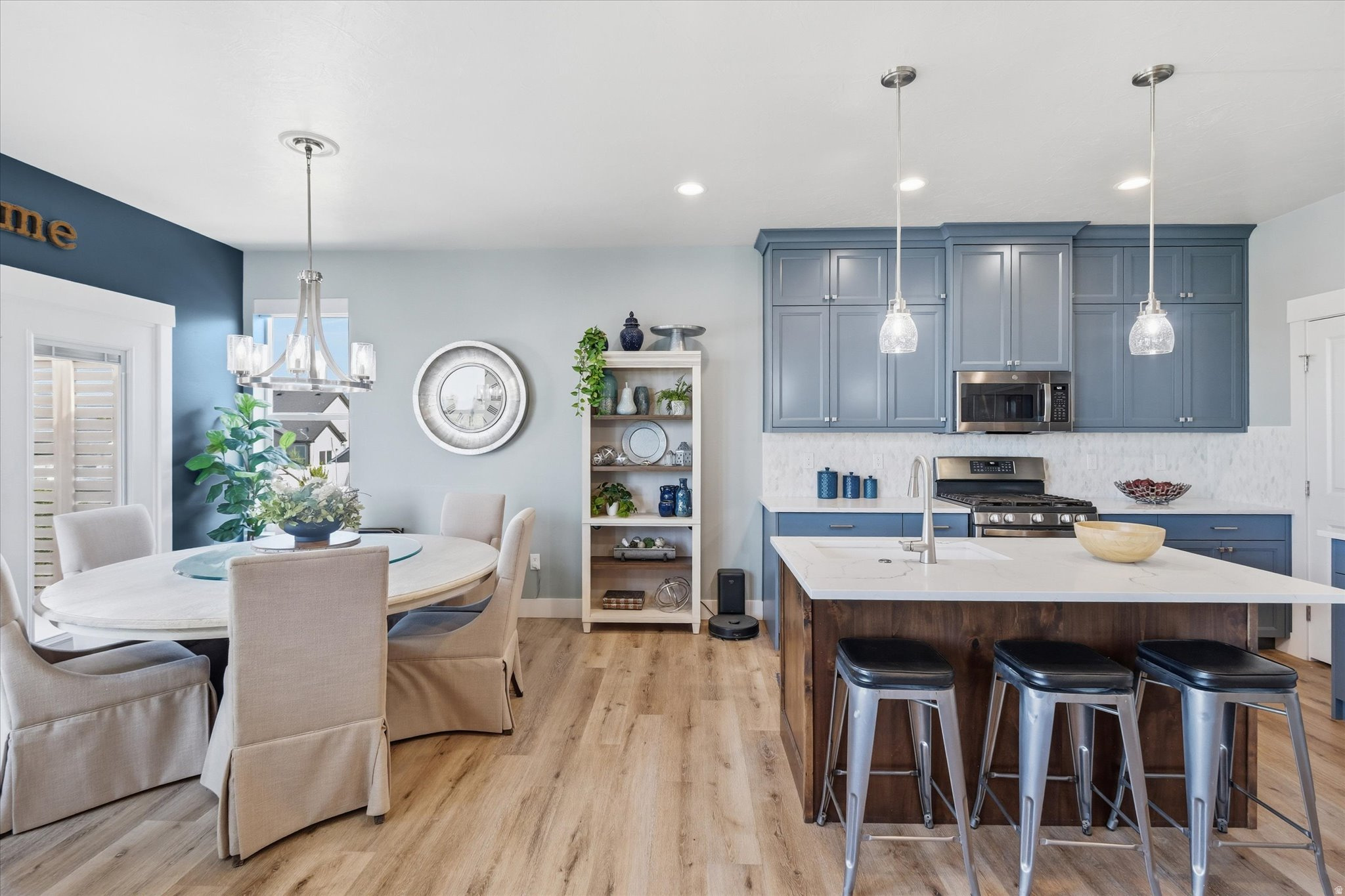 EASTVIEW LANDING - Residential