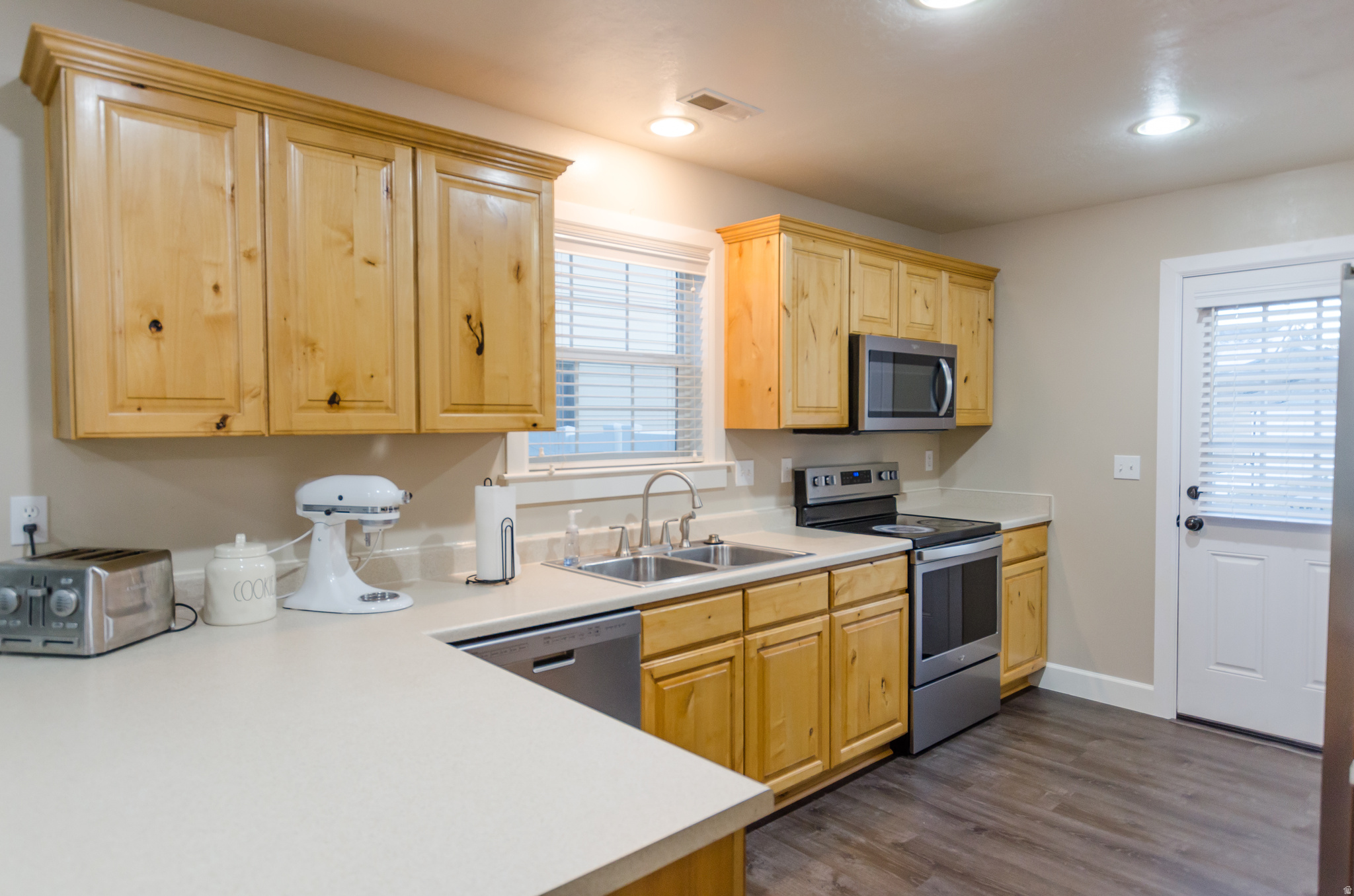 BROOKSIDE - Residential