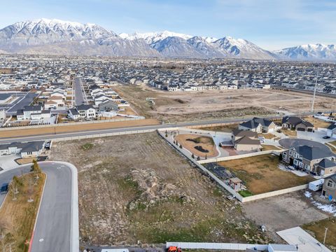 Tiny photo for 343 W BAY DR #21, Vineyard, UT 84059 (MLS # 2139192)