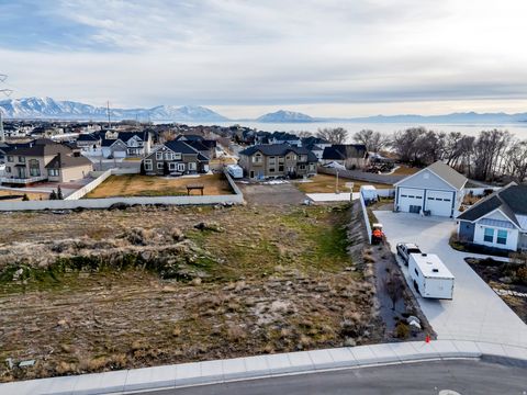 Tiny photo for 343 W BAY DR #21, Vineyard, UT 84059 (MLS # 2139192)