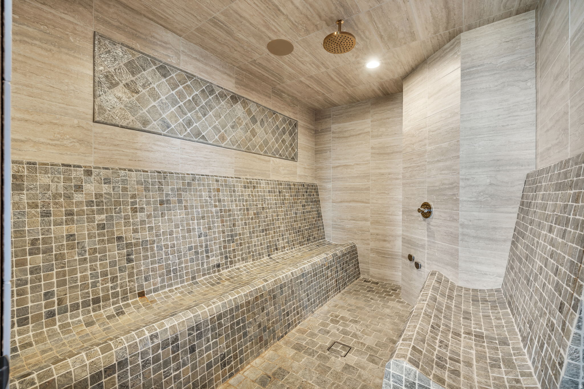 WOLF CREEK RANCH - Residential