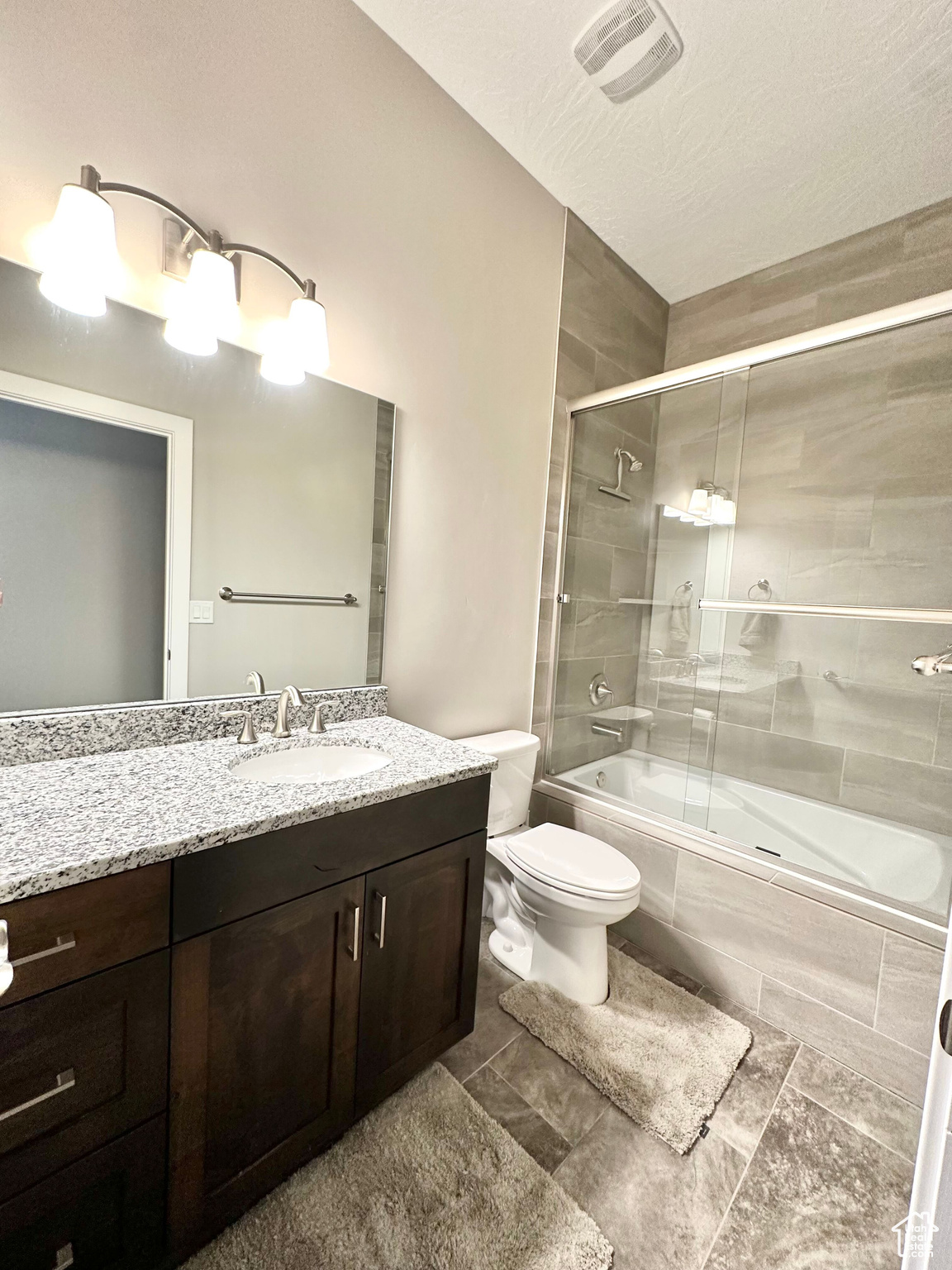 MOENAVE SUBDIV - Residential