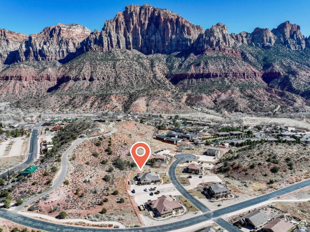 MOENAVE SUBDIV - Residential