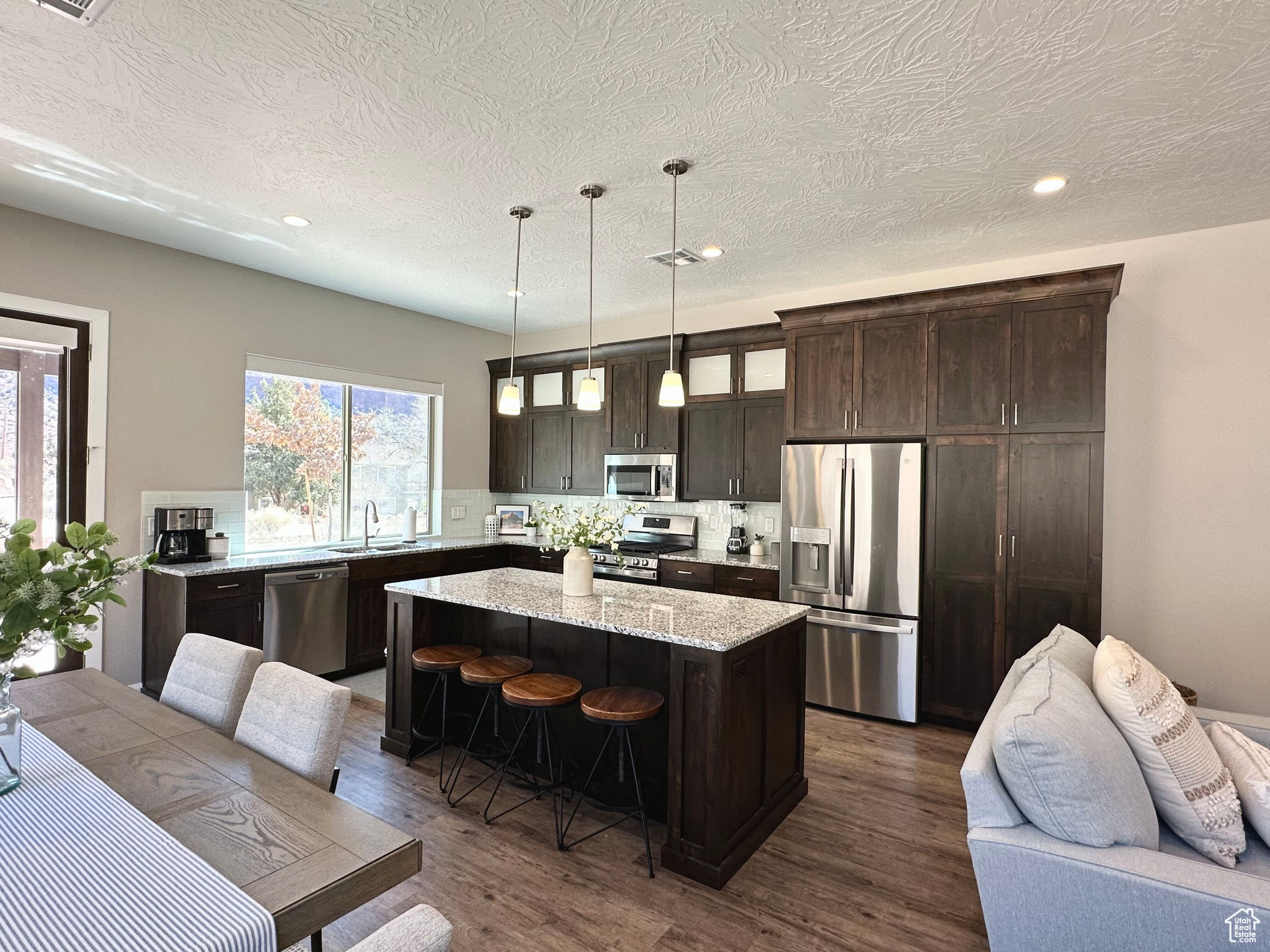 MOENAVE SUBDIV - Residential