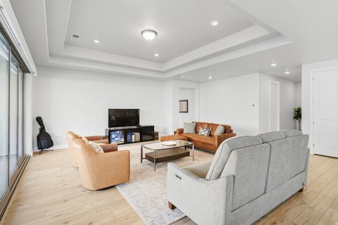 Tiny photo for 438 W CAMINO OSO Dr, Washington, UT 84780 (MLS # 2128535)