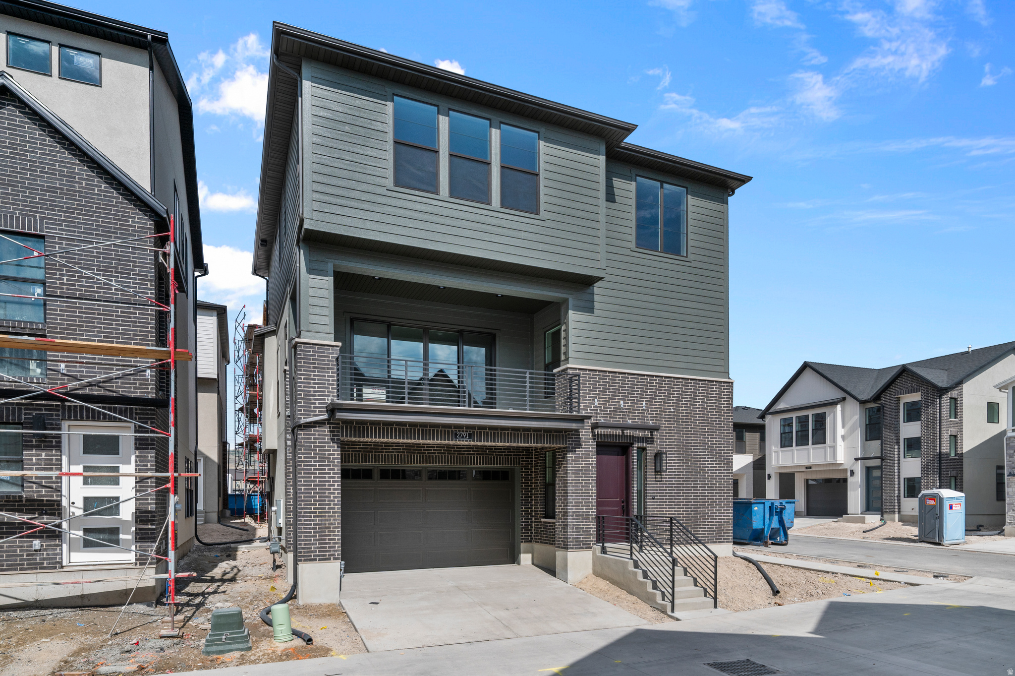 HOLBROOK E VILLAS 640 - Residential