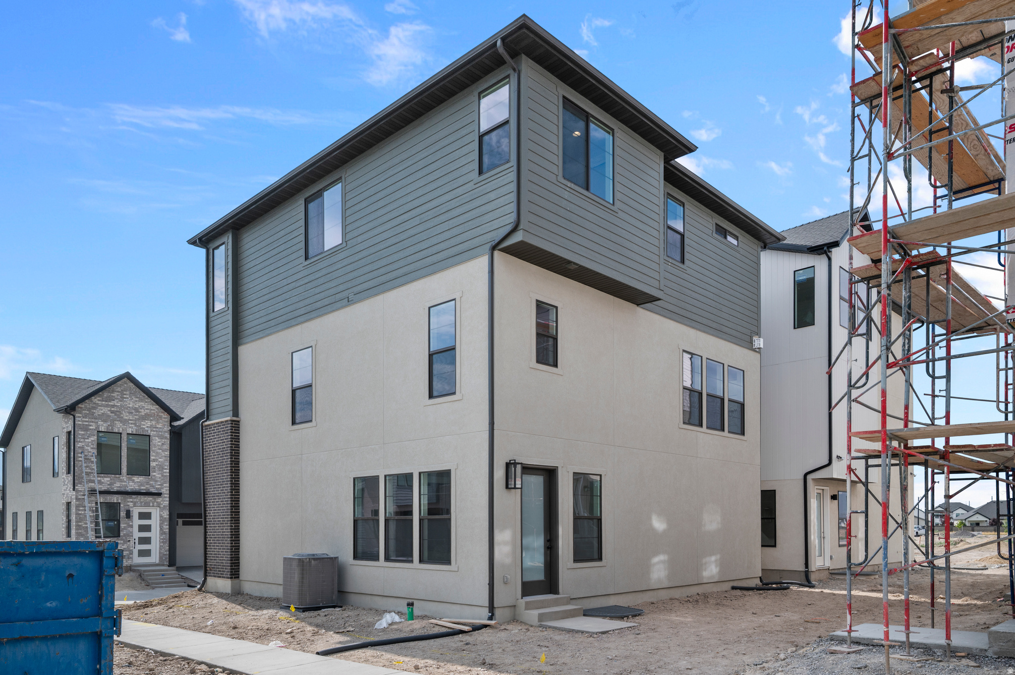 HOLBROOK E VILLAS 640 - Residential