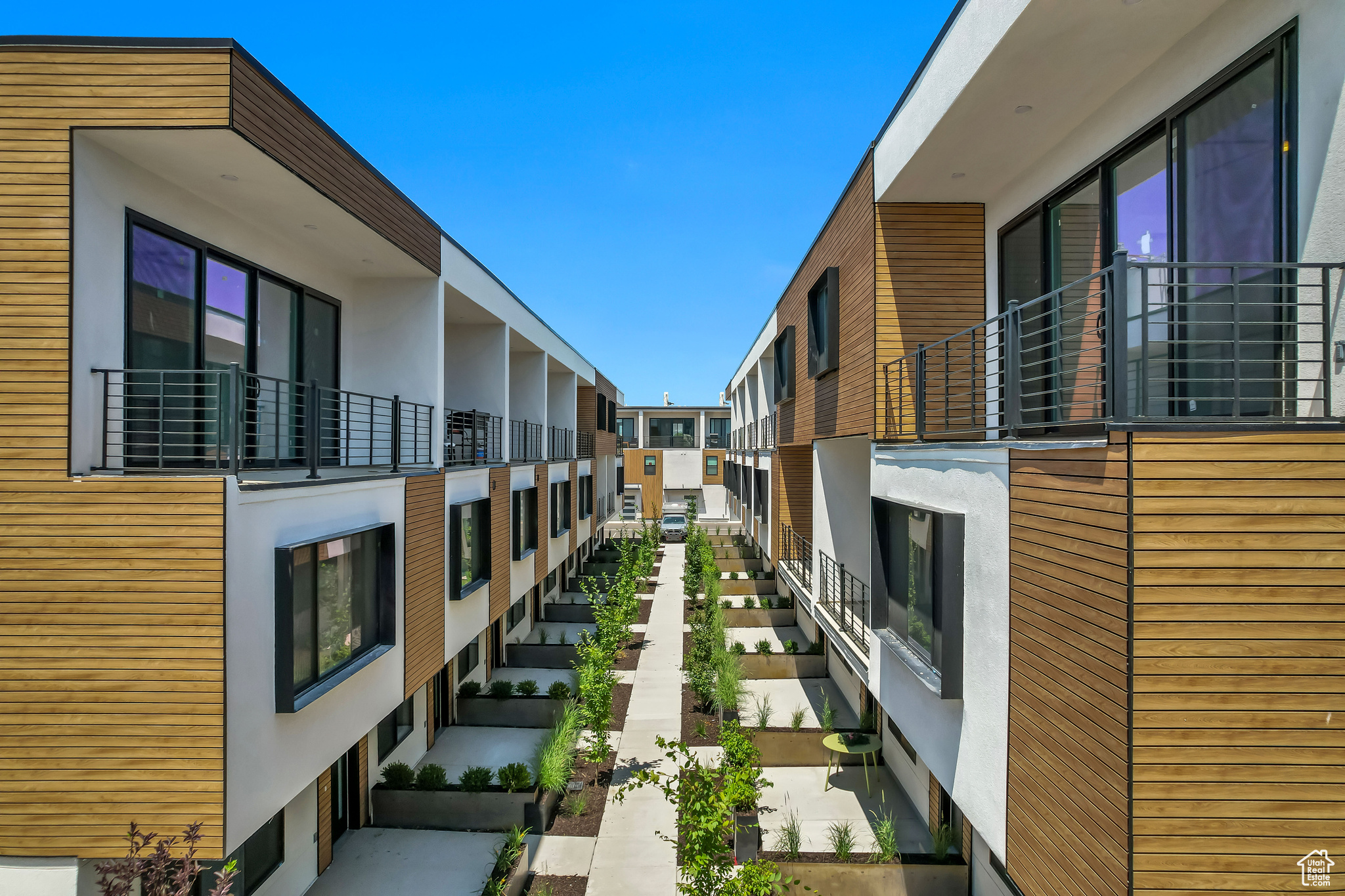 OPUS GREEN - Residential