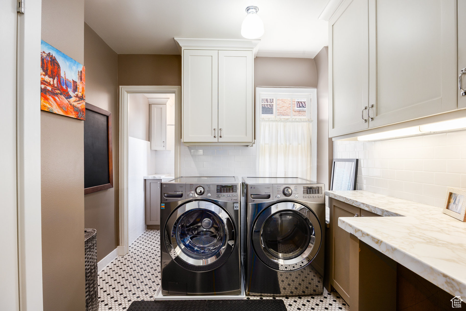 MAYFLOWER - Residential