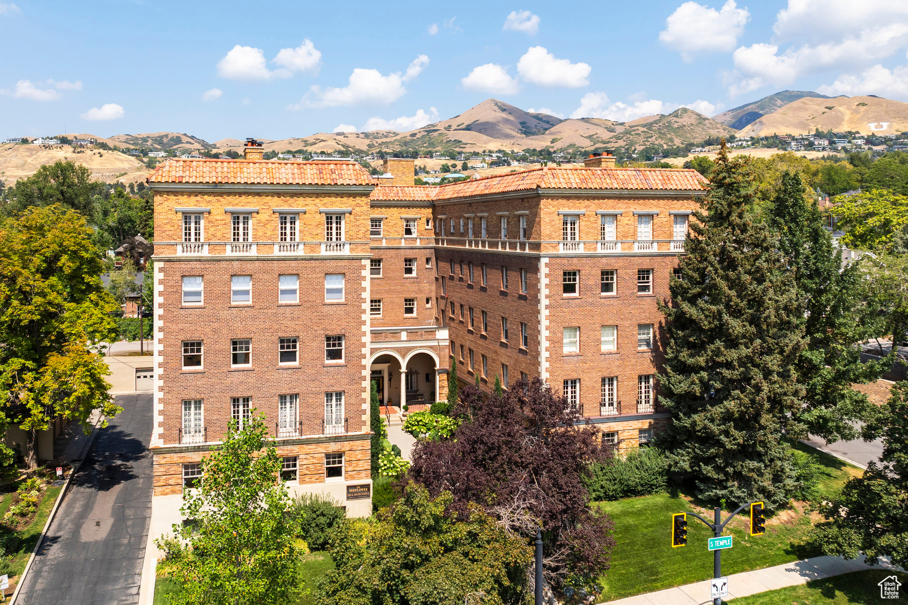 MAYFLOWER - Residential