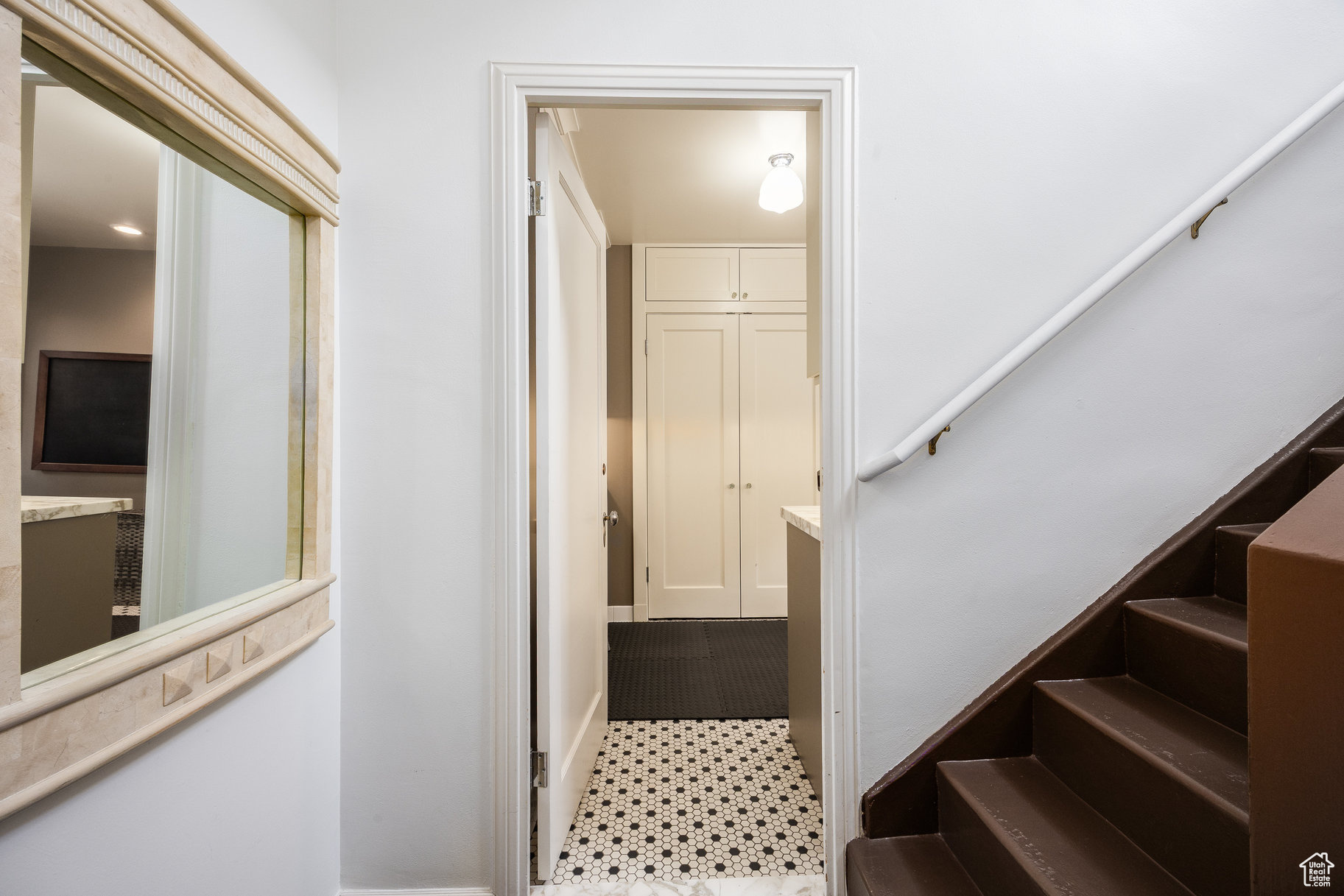 MAYFLOWER - Residential