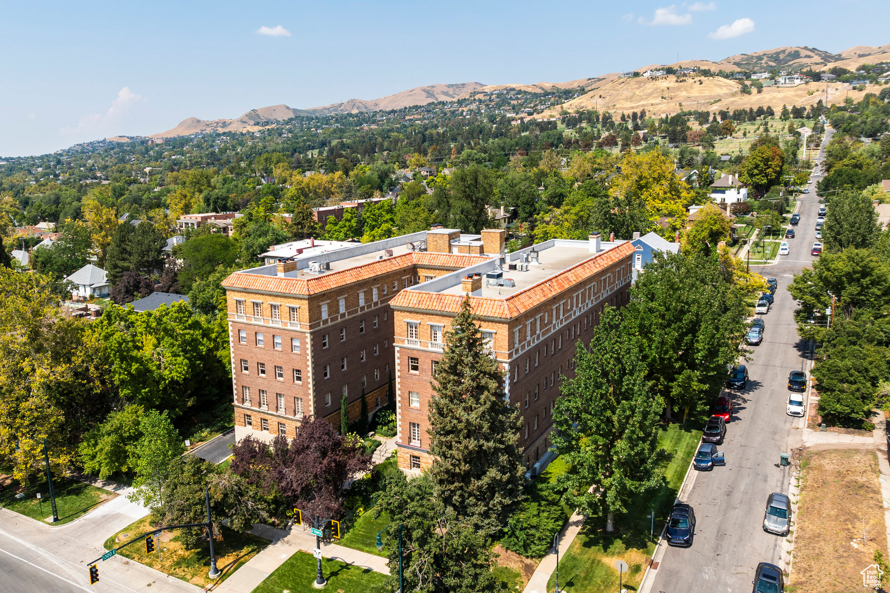 MAYFLOWER - Residential