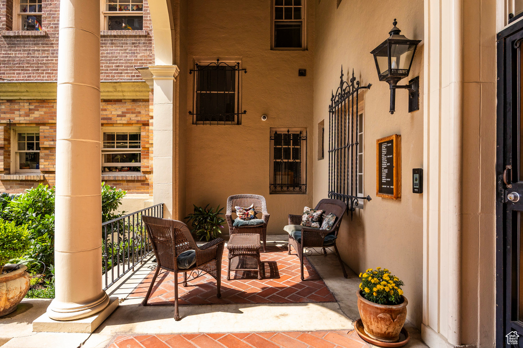 MAYFLOWER - Residential