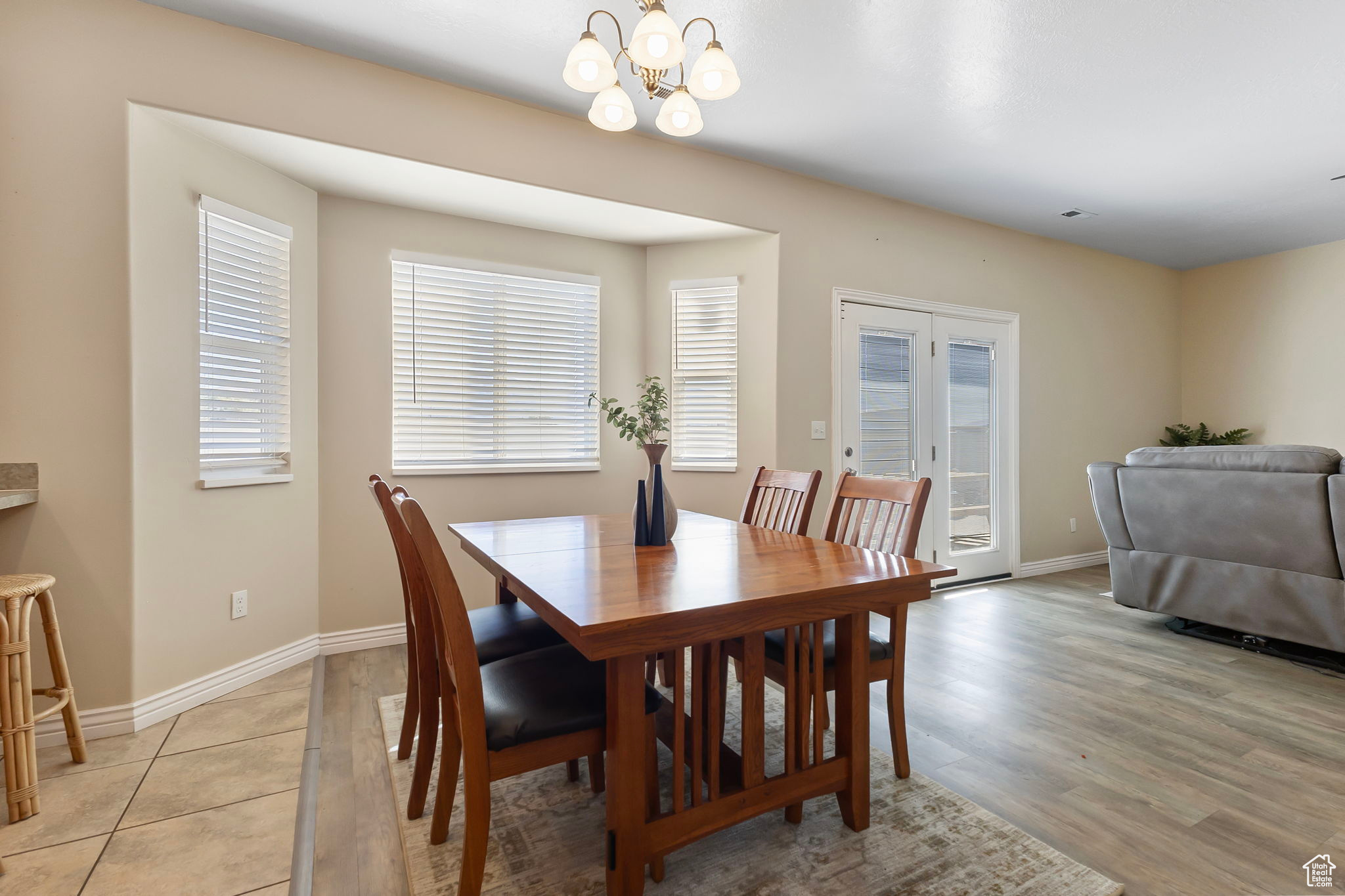 FAIRVIEW EST - Residential