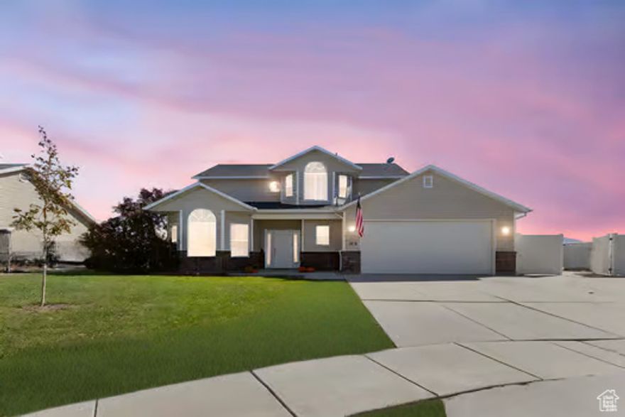 **2.65% Assumable Loan*** Discover this incredible home offering nearly 3,000 sq ft of luxurious living space. This spacious residence features 4 XL bedrooms, perfect for comfort and privacy-no neighbors in the back for ultimate seclusion. The open concept layout provides versatile living spaces, with the living room flowing seamlessly into an office or dining area. Enjoy abundant natural light from numerous windows and charming bay windows. The main level has been upgraded with new LVP flooring, adding modern style and durability. The large laundry room offers convenience and extra storage.  The large garage includes an enclosed extra walk-in storage area behind a lock and key, providing secure and ample space for your belongings. The chef's kitchen boasts real wood cabinets, adding warmth and elegance. The primary suite offers a relaxing sitting area, an en-suite bathroom with a separate tub and walk-in shower, double sinks, and plenty of closet space. Throughout the home, you'll find abundant storage closets for added convenience. Additionally, RV parking is conveniently located adjacent to a beautiful golf course, making this home perfect for outdoor enthusiasts. Don't miss the opportunity to make this stunning property your new home!