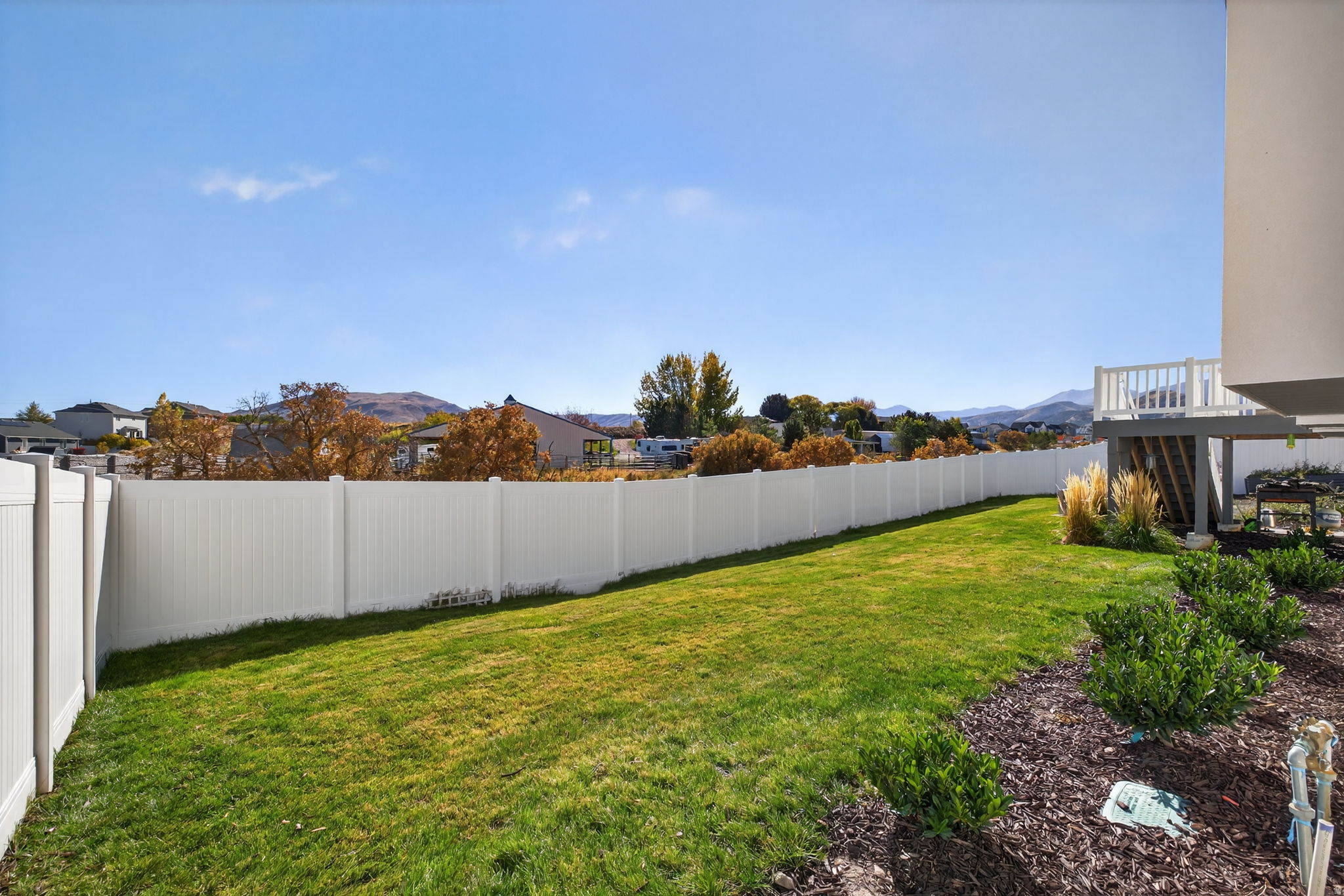 HIDDEN OAKS - Residential