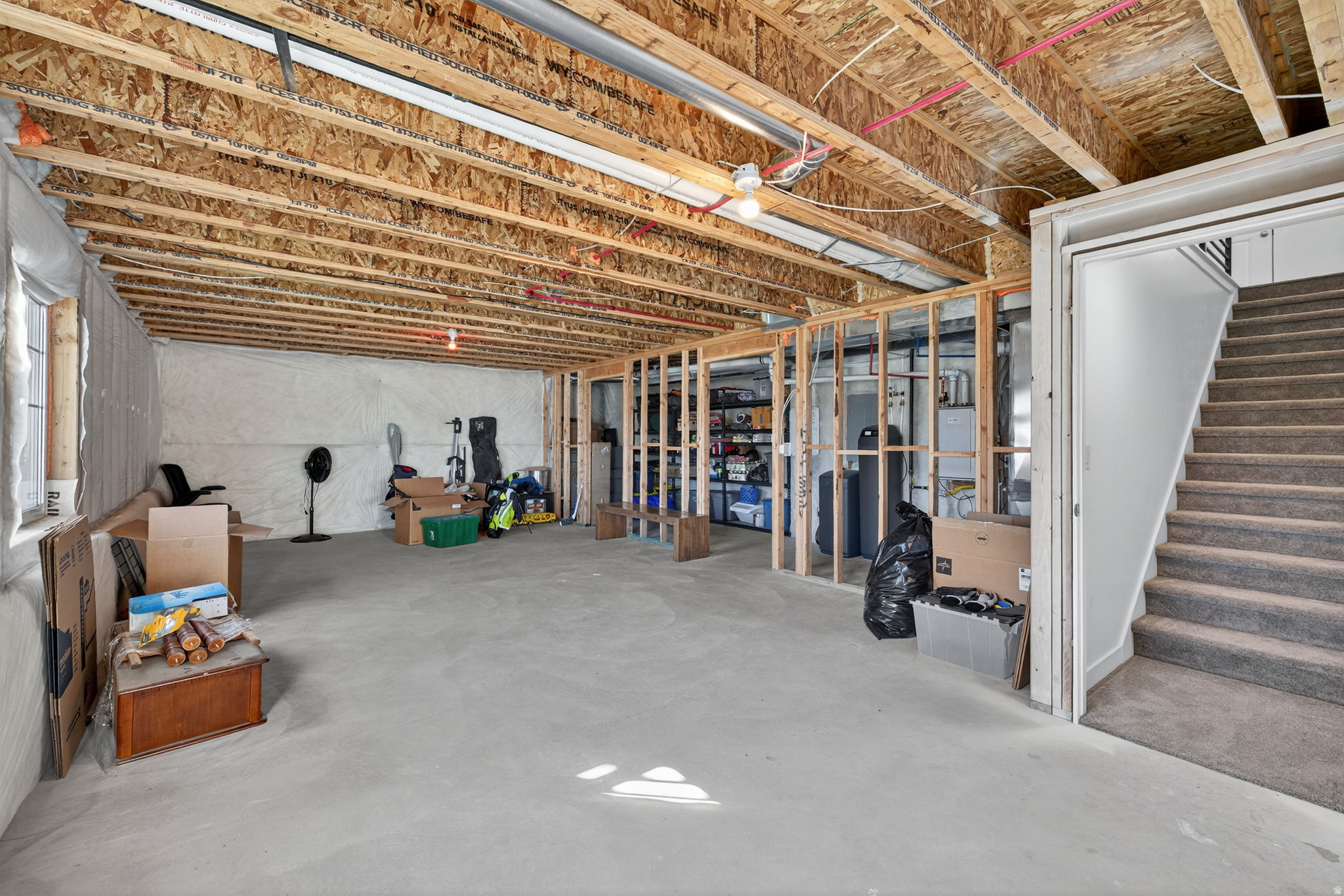 HIDDEN OAKS - Residential